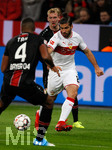 23.11.2018, Fussball 1. Bundesliga 2018/2019, 12. Spieltag,  Bayer Leverkusen - VfB Stuttgart, in der BayArena Leverkusen. re: Emiliano Insua (Stuttgart) gegen Julian Brandt (Leverkusen).

 

