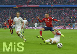 24.11.2018, Fussball 1. Bundesliga 2018/2019, 12. Spieltag,  FC Bayern Mnchen - Fortuna Dsseldorf, in der Allianz-Arena Mnchen.  Franck Ribery (FC Bayern Mnchen) hebt ab.

 
