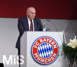 30.11.2018, Fussball 1. Bundesliga 2018/2019,  FC Bayern Mnchen, Jahreshauptversammlung im AUDI-Dome Mnchen, Prsident Uli Hoeness (FC Bayern) am Rednerpult. 

 
