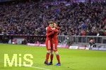 08.12.2018, Fussball 1. Bundesliga 2018/2019, 14. Spieltag,  FC Bayern Mnchen - 1.FC Nrnberg, in der Allianz-Arena Mnchen.  Torjubel v.li: Leon Goretzka (FC Bayern Mnchen) mit Robert Lewandowski (FC Bayern Mnchen).

 
