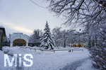 11.01.2019, Winter in Bad Wrishofen im Allgu,  Nach starkem Schneefall hat sich die Kurstadt in ein Winterwunderland verwandelt.  Der Musikpavillion vor dem Kurhaus.