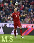 27.01.2019, Fussball 1. Bundesliga 2018/2019, 19. Spieltag, FC Bayern Mnchen - VfB Stuttgart, in der Allianz-Arena Mnchen. Niklas Sle (FC Bayern Mnchen) am Ball.

 
