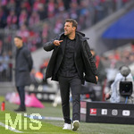 27.01.2019, Fussball 1. Bundesliga 2018/2019, 19. Spieltag, FC Bayern Mnchen - VfB Stuttgart, in der Allianz-Arena Mnchen. Trainer Markus Weinzierl (Stuttgart) in Rage.
 
 
