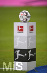 27.01.2019, Fussball 1. Bundesliga 2018/2019, 19. Spieltag, FC Bayern Mnchen - VfB Stuttgart, in der Allianz-Arena Mnchen. Der Spielball liegt auf der Stele bereit.

 
