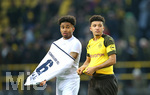 09.02.2019, Fussball 1. Bundesliga 2018/2019, 21. Spieltag, Borussia Dortmund - TSG 1899 Hoffenheim, im Signal-Iduna-Park Dortmund. (L-R) Reiss Nelson (Hoffenheim) und Jadon Sancho (Dortmund)



