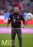 09.03.2019, Fussball 1. Bundesliga 2018/2019, 25. Spieltag, FC Bayern Mnchen - VfL Wolfsburg, in der Allianz-Arena Mnchen. Franck Ribery (FC Bayern Mnchen) wrmt sich auf.

 
