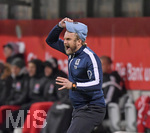 12.03.2019, Fussball 3. Bundesliga 2018/2019, 28. Spieltag, TSV 1860 Mnchen - SpVgg Unterhaching, im Grnwalder Stadion Mnchen.  Trainer Daniel Bierofka (TSV 1860 Mnchen) in Rage. 


 
