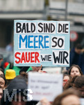 15.03.2019, Fridays For Future - Demonstration in Dsseldorf. Schild mit der Aufschrift 