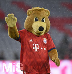 17.03.2019, Fussball 1. Bundesliga 2018/2019, 26. Spieltag, FC Bayern Mnchen - 1.FSV Mainz 05, in der Allianz-Arena Mnchen. Berni das Bayern Maskottchen winkt.

 
