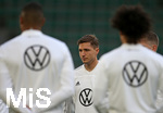 19.03.2019, Fussball, Lnderspiel, Pressekonferenz und Training der deutschen Nationalmannschaft in der Volkswagen Arena Wolfsburg. Niklas Stark (Deutschland)


