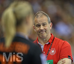 23.03.2019, Handball Frauen, Lnderspiel, Deutschland - Niederlande, in der EWE Arena Oldenburg. Bundestrainer Henk Groener (Deutschland)