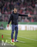 03.04.2019, Fussball DFB Pokal 2018/2019, Viertelfinale,  FC Bayern Mnchen - 1.FC Heidenheim, in der Allianz-Arena Mnchen. Trainer Niko Kovac (FC Bayern Mnchen) in Rage. 



