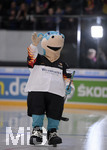 11.04.2019,  Eishockey Lnderspiel Deutschland - Slowakei, in der erdgas schwaben arena in Kaufbeuren, DEB Maskottchen auf dem Eis.
