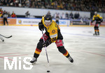 11.04.2019,  Eishockey Lnderspiel Deutschland - Slowakei, in der erdgas schwaben arena in Kaufbeuren, Parker Stephen Tuomie (GER).