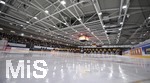 11.04.2019,  Eishockey Lnderspiel Deutschland - Slowakei, in der erdgas schwaben arena in Kaufbeuren, Aufstellung zu den Hymnen.