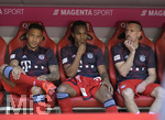 20.04.2019, Fussball 1. Bundesliga 2018/2019, 30. Spieltag, FC Bayern Mnchen - SV Werder Bremen, in der Allianz-Arena Mnchen, v.li:  Corentin Tolisso (FC Bayern Mnchen), Renato Sanches (Bayern Mnchen), Franck Ribery (FC Bayern Mnchen).


 
