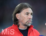 26.04.2019, Fussball 1. Bundesliga 2018/2019, 31. Spieltag, FC Augsburg - Bayer Leverkusen, in der WWK-Arena Augsburg. Trainer Martin Schmidt (FC Augsburg). 

 
