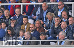 27.04.2019, Fussball 3. Liga 2018/2019, 35. Spieltag,  TSV 1860 Mnchen - Karlsruher SC, im Stadion an der Grnwalderstrasse Mnchen, Ehrentribne, Anthony Power,  Geschftsfhrer Michael Scharold (1860 Mnchen), 


