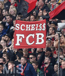 28.04.2019, Fussball 1. Bundesliga 2018/2019, 31. Spieltag, 1.FC Nrnberg - FC Bayern Mnchen, im Max Morlock Stadion Nrnberg.    Scheiss FCB finden die Nrnberger Fans

 
