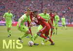 04.05.2019, Fussball 1. Bundesliga 2018/2019, 32. Spieltag, FC Bayern Mnchen - Hannoiver 96, in der Allianz Arena Mnchen. v.lI Waldemar Anton (Hannover 96) gegen Kingsley Coman (Bayern Mnchen).

 
