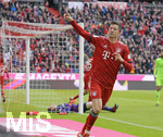 04.05.2019, Fussball 1. Bundesliga 2018/2019, 32. Spieltag, FC Bayern Mnchen - Hannoiver 96, in der Allianz Arena Mnchen. Robert Lewandowski (FC Bayern Mnchen) Torjubel.

 
