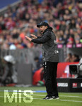 04.05.2019, Fussball 1. Bundesliga 2018/2019, 32. Spieltag, FC Bayern Mnchen - Hannoiver 96, in der Allianz Arena Mnchen. Trainer Thomas Doll (Hannover 96) in Rage. 
  
 
