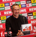 12.05.2019, Fussball 2. Bundesliga 2018/2019, 33. Spieltag, 1.FC Kln - Jahn Regensburg, im Rhein-Energie-Stadion Kln. Trainer Achim Beierlorzer (SSV Jahn Regensburg) bei der PK.

 
