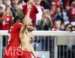 18.05.2019, Fussball 1. Bundesliga 2018/2019, 34. Spieltag, FC Bayern Mnchen - Eintracht Frankfurt, in der Allianz-Arena Mnchen.  Torjubel Renato Sanches (Bayern Mnchen) mit Franck Ribery (FC Bayern Mnchen).


