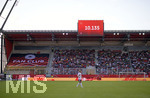 30.05.2019, Fussball Frauen-Nationalmannschaft, Freundschaftsspiel, Deutschland - Chile, in der Continental-Arena Regensburg, 10135 Zuschauer auf der Anzeigetafel.

 
