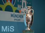 12.06.2019, Fussball, EURO-Countdown: 2020 ? One year to go, 
Media Lunch im Bootshaus Mainz, zur Europameisterschaft 2020. Auf dem einem Sockel steht der EM-Pokal. 


