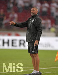 26.07.2019, Fussball 2.Bundesliga 2019/2020, 1.Spieltag, VfB Stuttgart - Hannover 96, in der Mercedes-Benz-Arena Stuttgart, Trainer Tim Walter (Stuttgart) nachdenklich.


