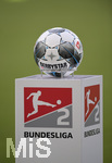 26.07.2019, Fussball 2.Bundesliga 2019/2020, 1.Spieltag, VfB Stuttgart - Hannover 96, in der Mercedes-Benz-Arena Stuttgart, Die Meisterschale der 2.Liga steht auf der Stele bereit. 



