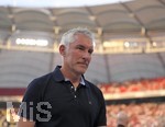26.07.2019, Fussball 2.Bundesliga 2019/2020, 1.Spieltag, VfB Stuttgart - Hannover 96, in der Mercedes-Benz-Arena Stuttgart, Trainer Mirko Slomka (Hannover 96) 


