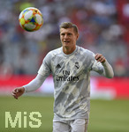 30.07.2019, Fussball Saison 2019/2020, AUDI-Cup 2019 in Mnchen, Real Madrid - Tottenham Hotspur, in der Allianz-Arena Mnchen,   Toni Kroos (Real Madrid) am Ball.
