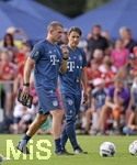 06.08.2019, Fussball 1. Liga 2019/2020, Sommertrainingslager des FC Bayern Mnchen in Rottach Egern am Tegernsee,  v.li: Prof. Dr. Holger Broich (Fitnesstrainer) und Trainer Niko Kovac (FC Bayern Mnchen). 


