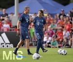 06.08.2019, Fussball 1. Liga 2019/2020, Sommertrainingslager des FC Bayern Mnchen in Rottach Egern am Tegernsee,  v.li: Prof. Dr. Holger Broich (Fitnesstrainer) und Trainer Niko Kovac (FC Bayern Mnchen).


