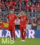 05.10.2019, Fussball 1. Bundesliga 2019/2020, 7.Spieltag, FC Bayern Mnchen - TSG Hoffenheim, in der Allianz-Arena Mnchen. v.li: Niklas Sle (FC Bayern Mnchen) und Joshua Kimmich (FC Bayern Mnchen) frustriert.


