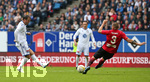 13.10..2019, Fussball Abschiedsspiel Rafael van der Vaart, Rafa's HSV Stars - Rafa's All Stars im Volksparkstadion Hamburg. (L-R) Rafael van der Vaart (Rafa's HSV Stars) gegen John Heitinga (Rafa's All Stars)