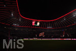 30.11.2019, Fussball 1. Bundesliga 2019/2020, 13.Spieltag, FC Bayern Mnchen - Bayer 04 Leverkusen, in der Allianz-Arena Mnchen. Lichtshow in der Arena beim Einlaufen der Mannschaften, alles ist Dunkel nur die Teams sind beleuchtet und Manuel Neuer ist auf der Videowall zu sehen.


