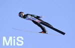 01.01.2020, Skispringen Vierschanzentournee, Neujahrsspringen in Garmisch Partenkirchen auf der groen Olympiaschanze, Junshiro Kobayashi (Japan)  in der Luft.