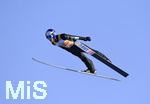 01.01.2020, Skispringen Vierschanzentournee, Neujahrsspringen in Garmisch Partenkirchen auf der groen Olympiaschanze, Ryoyu Kobayashi (Japan) in der Luft.