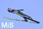 01.01.2020, Skispringen Vierschanzentournee, Neujahrsspringen in Garmisch Partenkirchen auf der groen Olympiaschanze,  Stefan Kraft (sterreich) in der Luft.