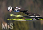 01.01.2020, Skispringen Vierschanzentournee, Neujahrsspringen in Garmisch Partenkirchen auf der groen Olympiaschanze,  Robin Pedersen (Norwegen) in der Luft. 