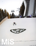 01.01.2020, Skispringen Vierschanzentournee, Neujahrsspringen in Garmisch Partenkirchen auf der groen Olympiaschanze,  Ein Springer in der Luft. 