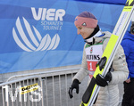 01.01.2020, Skispringen Vierschanzentournee, Neujahrsspringen in Garmisch Partenkirchen auf der groen Olympiaschanze, Karl Geiger (GER) gut gelaunt vor der Siegerehrung.