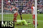 09.03.2024, Fussball 1. Bundesliga 2023/2024, 25.Spieltag, FC Bayern Mnchen - 1.FSV Mainz 05, in der Allianz-Arena Mnchen.  Harry Kane (FC Bayern Mnchen) trifft zum 7:1 gegen Torwart Robin Zentner (FSV Mainz) 


