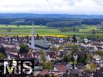 17.04.2024,  Bad Wrishofen, Drohnenaufnahme. Der marode Kirchturm von St. Ulrich in der Gartenstadt.