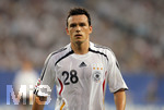 Fussball EM-Qualifikation, Deutschland - Slowakei in Hamburg, 06.06.2007,   Piotr TROCHOWSKI (GER) ist nachdenklich.    