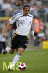 Fussball EM-Qualifikation, Deutschland - Slowakei in Hamburg, 06.06.2007,   Kevin KURANYI (GER) am Ball.     