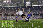 Fussball EM-Qualifikation, Deutschland - Slowakei in Hamburg, 06.06.2007,   Jan DURICA (re) erzielt hier das Tor zum 1:0 per Eigentor. Miroslav KLOSE (li, GER). 